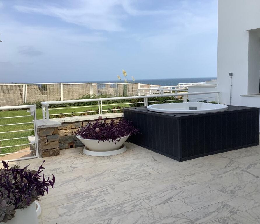 04 – First line beach luxury apartment Casares Del Mar