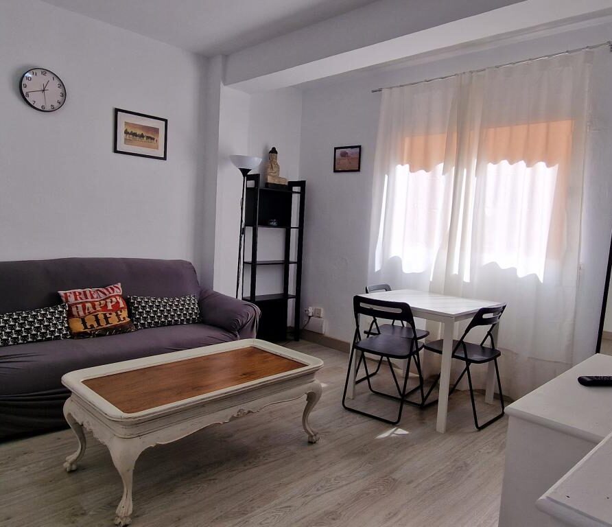 48 – Cozy 2 bedroom apartment in the center of Fuengirola