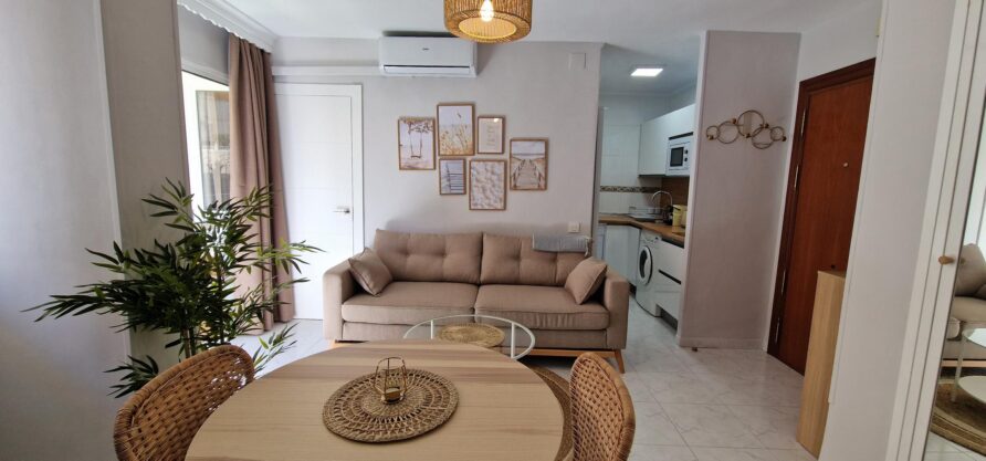 07 – Lovely & renovated apartment in Benalmádena Costa